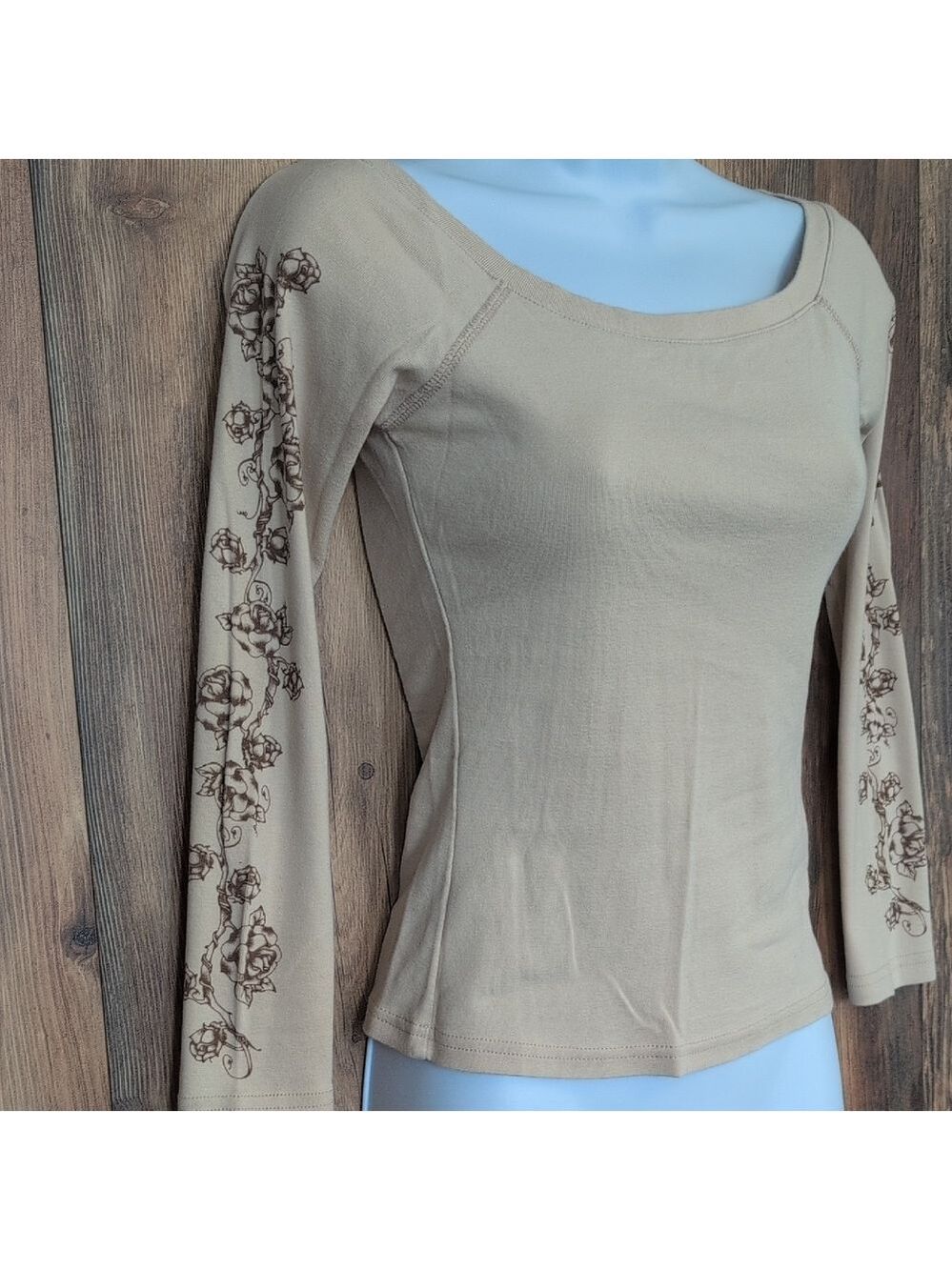 Weavers Beige Floral Sleeve Long Sleeve Wide Neck Tee S V238 - Picture 2 of 4